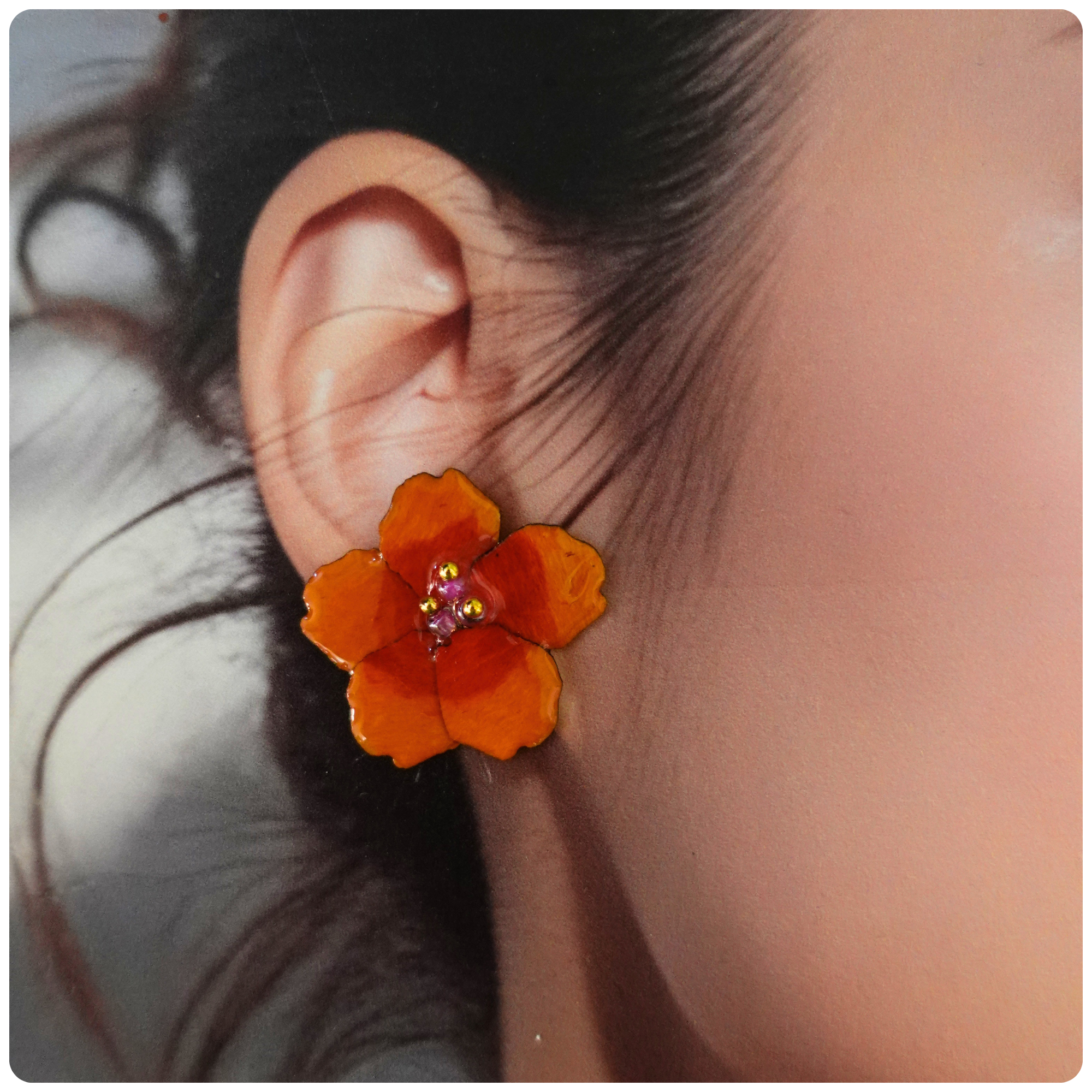 Boucles d'oreilles Orange Sakura en bois – Inspirées des fleurs de cerisier japonais