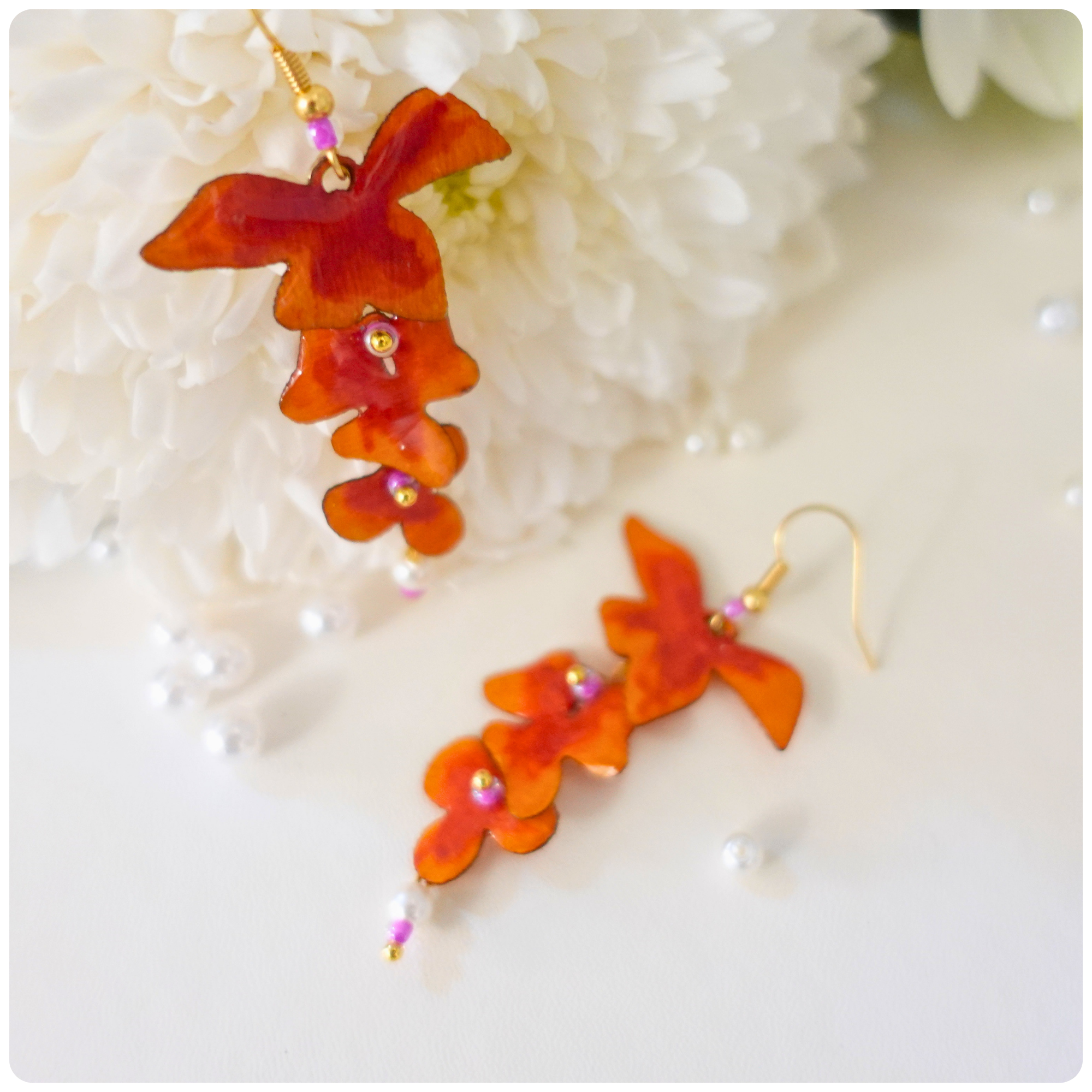 Boucles d'oreilles Orchidée en bois – Fleurs Orange en cascade