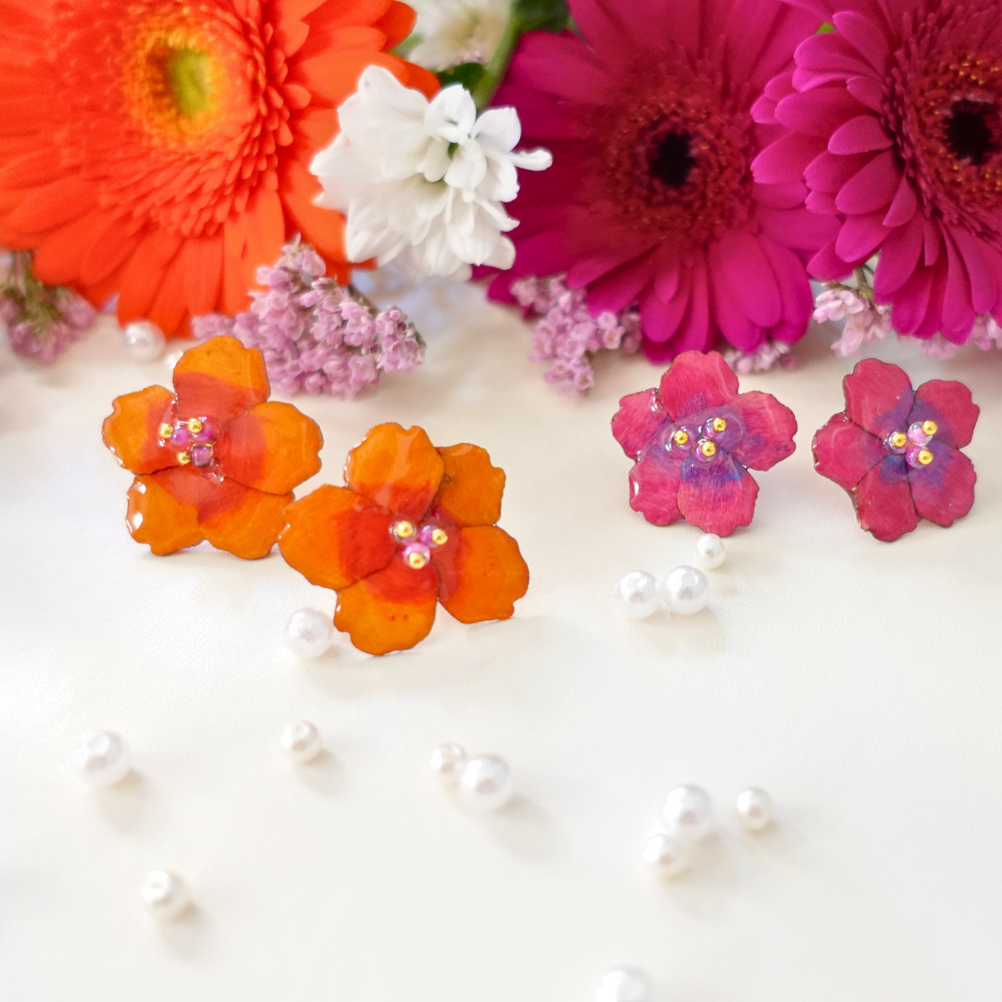 Boucles d'oreilles Orange Sakura en bois – Inspirées des fleurs de cerisier japonais